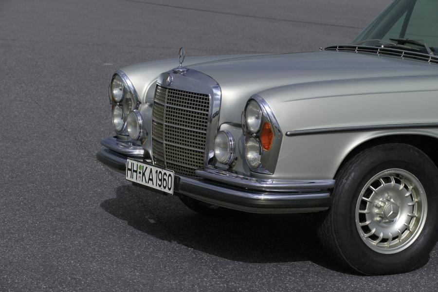  Mercedes-Benz S-Class 1965 года  (фото 16 из 26)